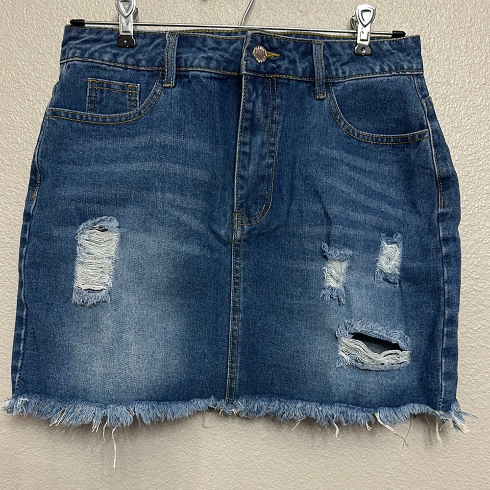 Blue Mini Pencil Skirt with Distressed Details for Casual Wear